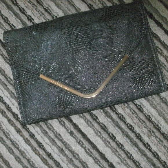 Gunmetal Gray Faux Crocodile Clutch Envelope Purse Gold Metal Magnetic Closure - Picture 1 of 2